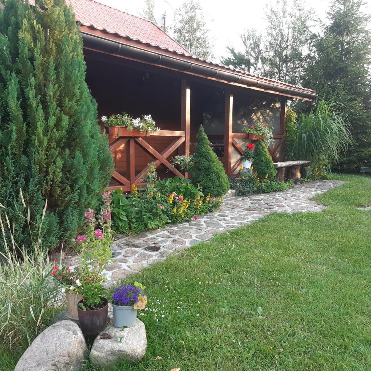 Domek W Kwiatach Zyndaki Exterior foto